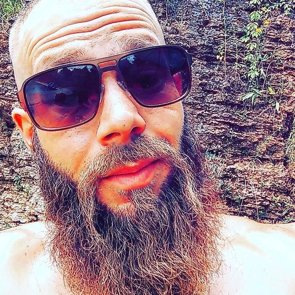 Meet your Posher, Joey - Picture 1 of 1